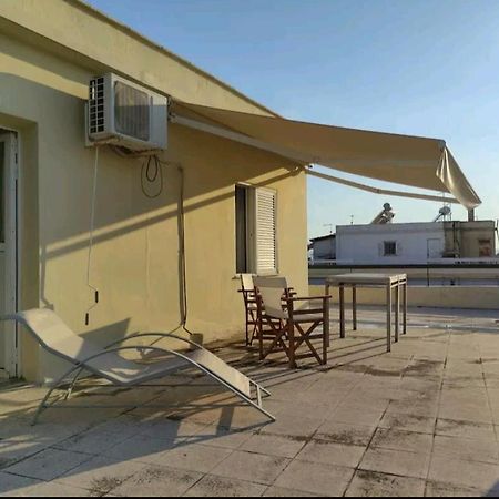 Sky Housetop 칼라마타 외부 사진